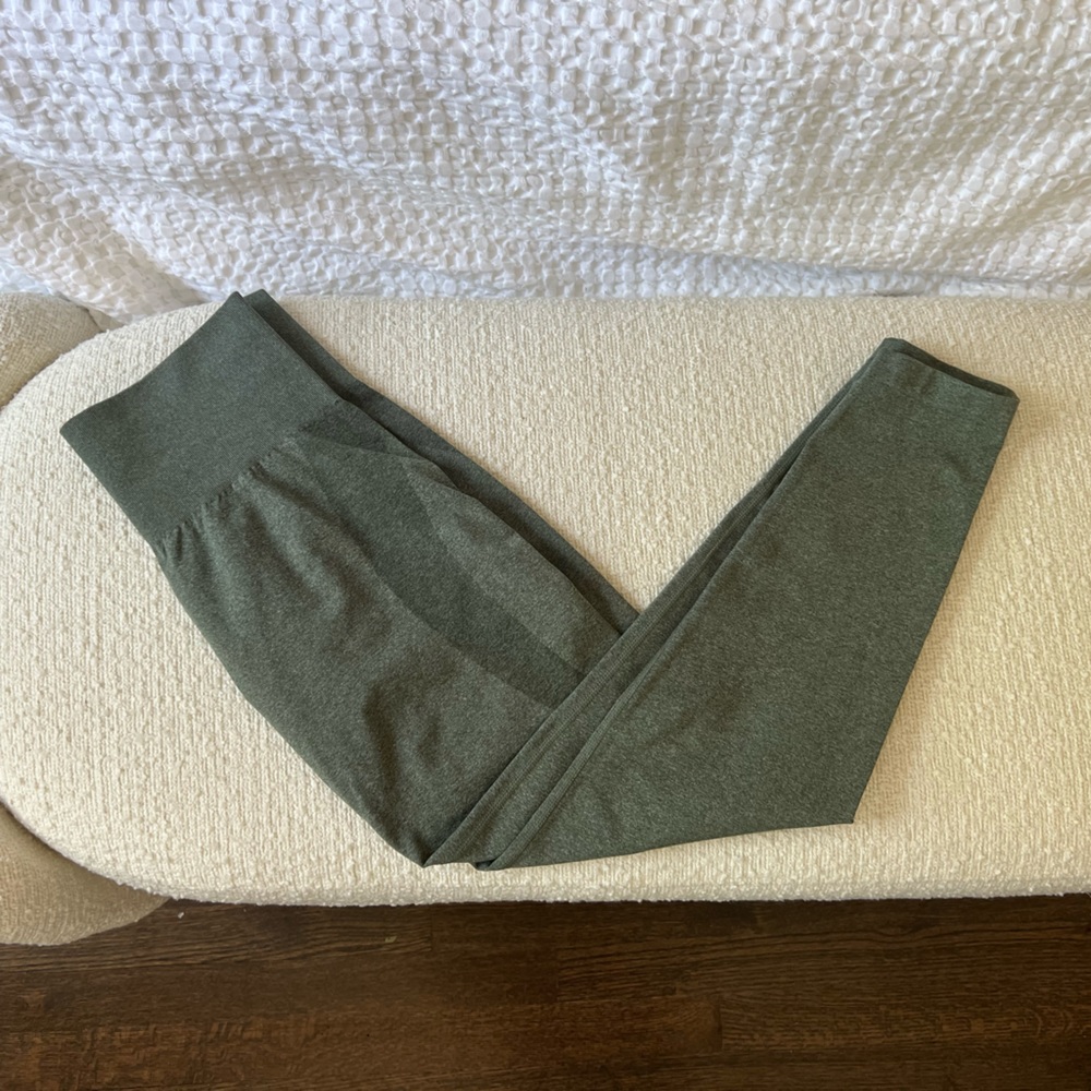 nvgtn leggings